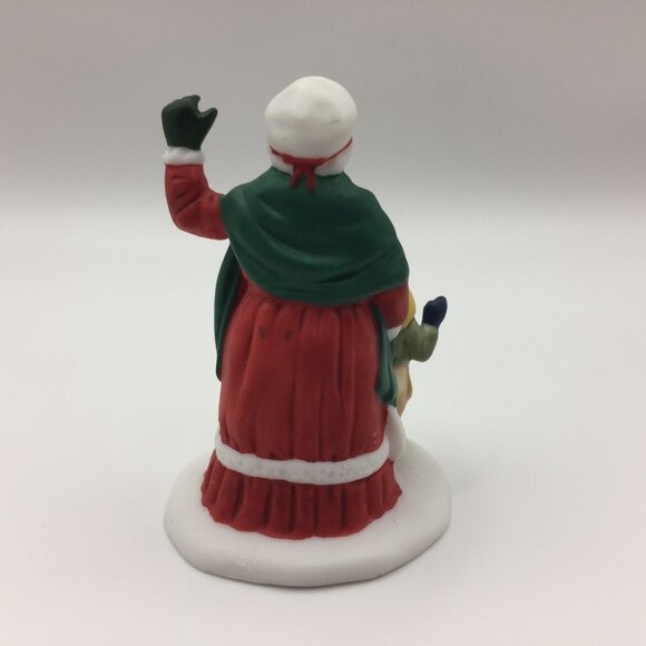 Set of 4 Christmas Village People Figures Santa Mrs. Claus Skaters Man Elf Tree - Picture 3 of 10